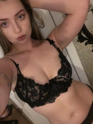 Лена Юная Массажистка